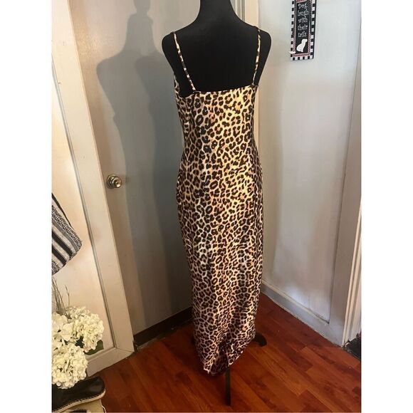 NWOT. Popular 21 Leopard-print long Maxi dress Women Size Large - Picture 3 of 9